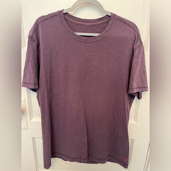 Lululemon Basic Short Sleeve Shirt - Picture 1 of 5